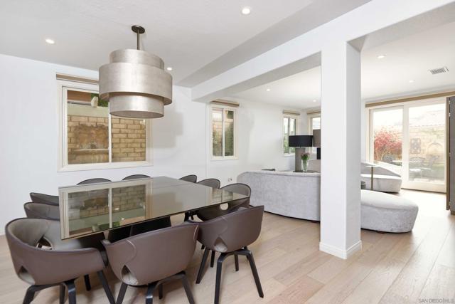 1329 Caminito Balada, La Jolla CA: https://media.crmls.org/mediaz/f2eeac38-6494-4dc5-92b5-27f08a0ade92.jpg