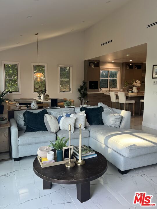 2205 Via La Brea, Palos Verdes Estates, California 90274, 4 Bedrooms Bedrooms, ,4 BathroomsBathrooms,Residential,For Sale,Via La Brea,25601627