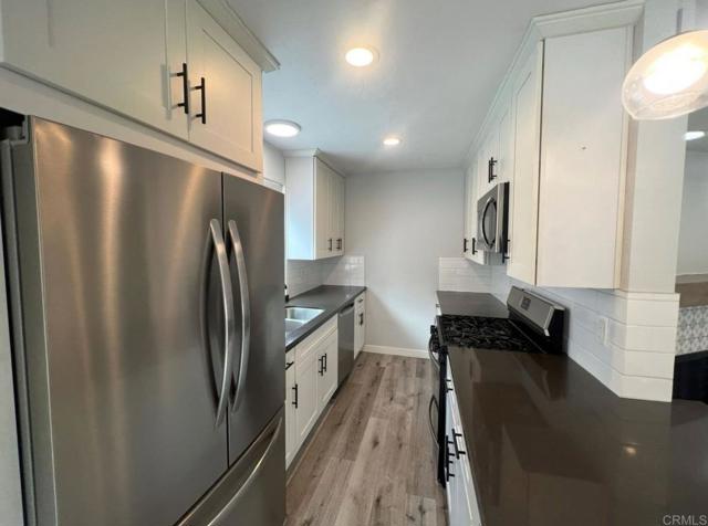 3154 Groton Way, San Diego CA: https://media.crmls.org/mediaz/f2ef46c7-fa9a-4fe1-add5-cf677eed44dc.jpg