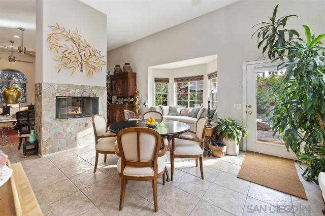 35659 Tranquil Pl, Cathedral City CA: https://media.crmls.org/mediaz/f2efea96-7636-4199-867a-d6c994e3c22b.jpg