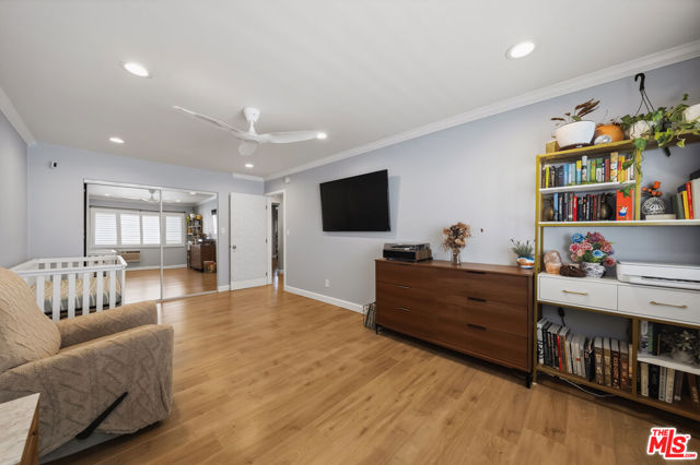 2 Bed Home for Sale in Los Angeles, California