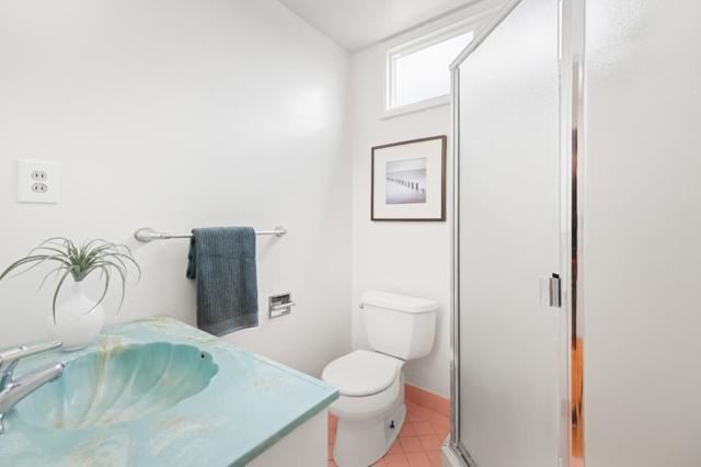 32 Crestview Avenue, Daly City CA: https://media.crmls.org/mediaz/f2f0e98b-60ca-477a-a0f0-8aa504a6d9a4.jpg