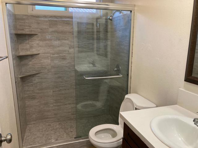 Detail Gallery Image 14 of 26 For 7561 Skyline Dr, San Diego,  CA 92114 - 3 Beds | 2 Baths