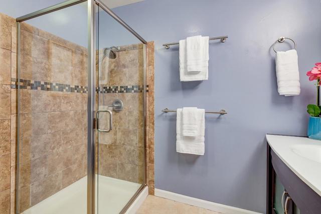 933 Shoreline Drive, Alameda CA: https://media.crmls.org/mediaz/f2f177d4-747c-49ad-ad9c-7ecb3c5f7abb.jpg