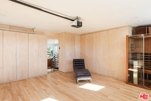 Image 33 of 38 For 4052 Jennings Drive