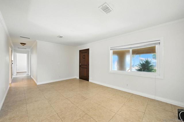 1660 Sycamore Dr., Chula Vista CA: https://media.crmls.org/mediaz/f2f1c89b-1813-47f1-aae3-94e5c22921f8.jpg