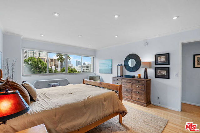 10701 Wilshire Boulevard, Los Angeles CA: https://media.crmls.org/mediaz/f2f1fc26-e729-4368-9edf-3286b31a1fb3.jpg