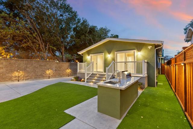 30 16th Avenue, San Mateo CA: https://media.crmls.org/mediaz/f2f2705a-22f4-4bf9-bd7b-9c3a427bd456.jpg