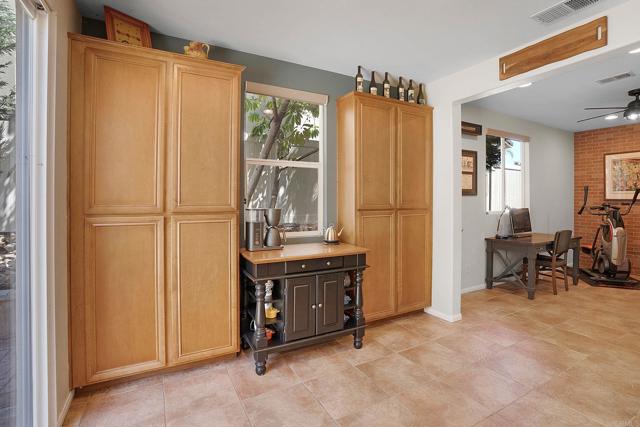 Detail Gallery Image 17 of 44 For 2217 Corte San Simeon, Chula Vista,  CA 91914 - 4 Beds | 3 Baths