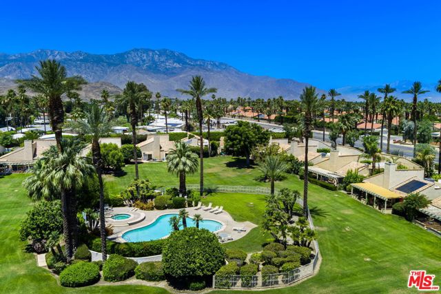 69385 Avenida De Las Montanas, Cathedral City CA: https://media.crmls.org/mediaz/f2f30fc8-f782-42db-bcc2-51cfd4b28603.jpg