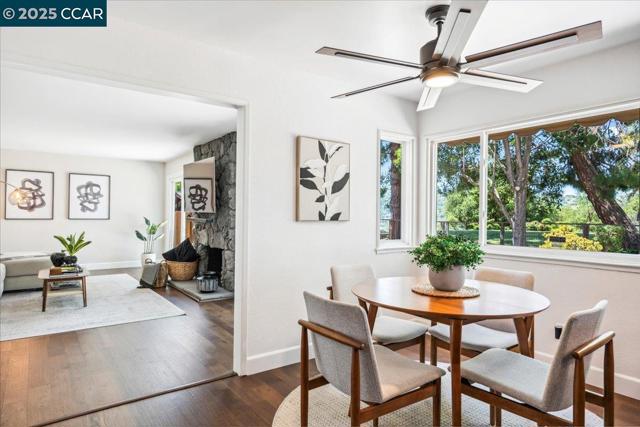 739 Devils Drop Ct, Richmond CA: https://media.crmls.org/mediaz/f2f32437-a876-470b-9e9a-d2e8f2d4f9db.jpg