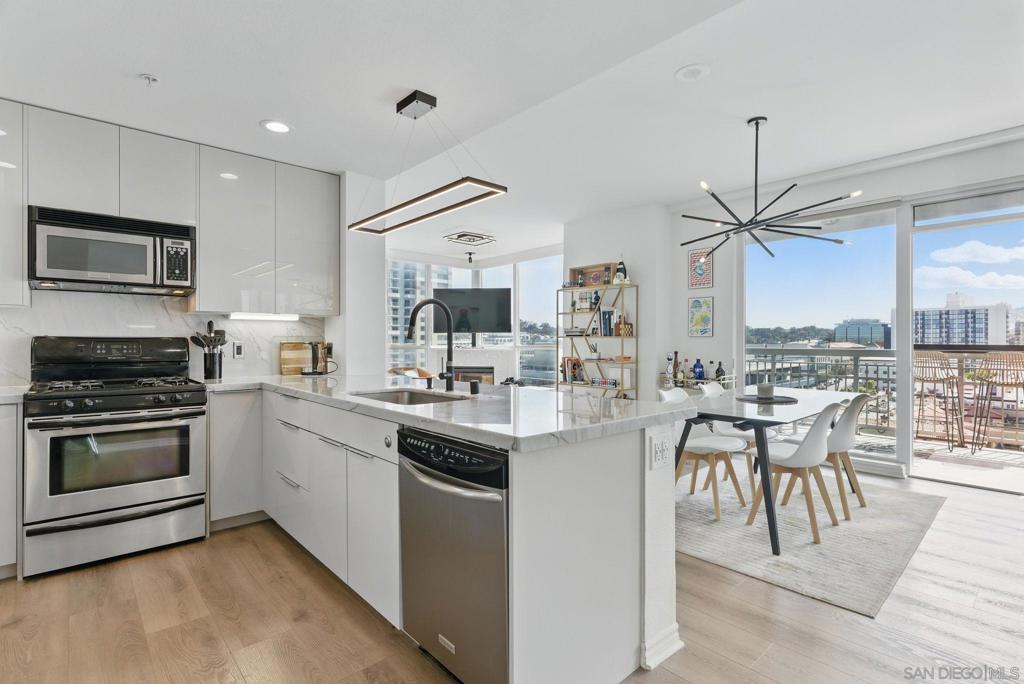 300 Beech St - photo 4