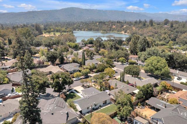 209 Nob Hill Way, Los Gatos CA: https://media.crmls.org/mediaz/f2f4ee55-0381-4778-af51-3caead3b5477.jpg