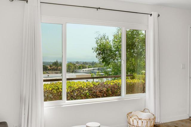 5800 Lake Murray Blvd, La Mesa CA: https://media.crmls.org/mediaz/f2f50203-7dd7-465c-8d16-9ce7a19c30a7.jpg