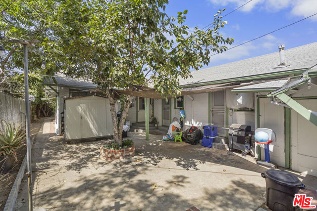 219 S Avenue 60, Los Angeles CA: https://media.crmls.org/mediaz/f2f5fd3e-7d60-471f-942c-28d1f98ca5ad.jpg