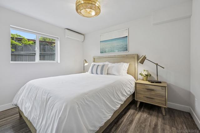 215 N Granados Ave, Solana Beach CA: https://media.crmls.org/mediaz/f2f66a9a-158d-47bd-90bd-41d8b06db1b6.jpg