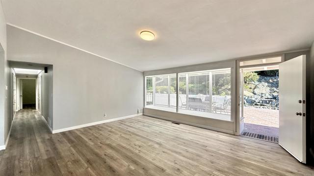 Detail Gallery Image 34 of 74 For 6611 Avenida De Las Pescas, La Jolla,  CA 92037 - 4 Beds | 3 Baths