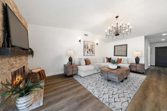 Detail Gallery Image 10 of 36 For 8167 Bridal Path Cir, Jurupa Valley,  CA 92509 - 4 Beds | 2 Baths