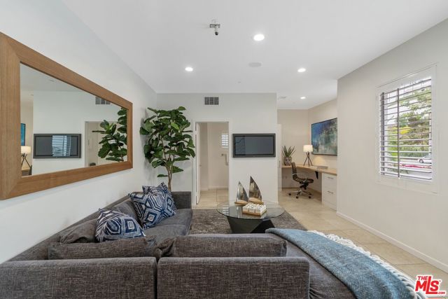 12923 Bluff Creek Drive, Los Angeles CA: https://media.crmls.org/mediaz/f2f90fc9-537b-4857-8aa6-d514b7b52478.jpg