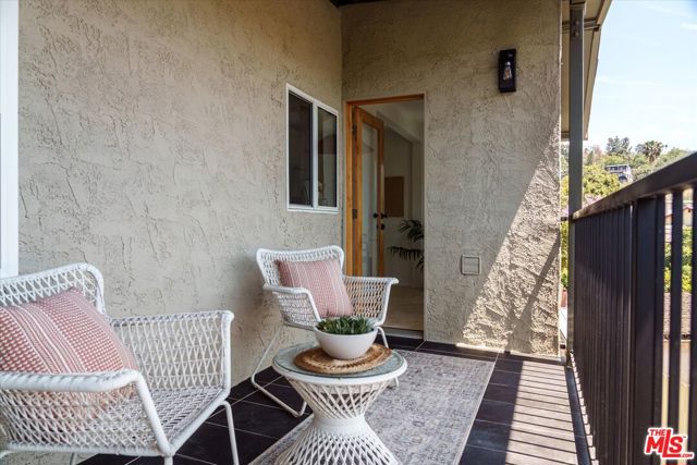 2038 Wollam Street, Los Angeles CA: https://media.crmls.org/mediaz/f2f92bba-50f9-4d16-b8c5-89f62198bcfb.jpg