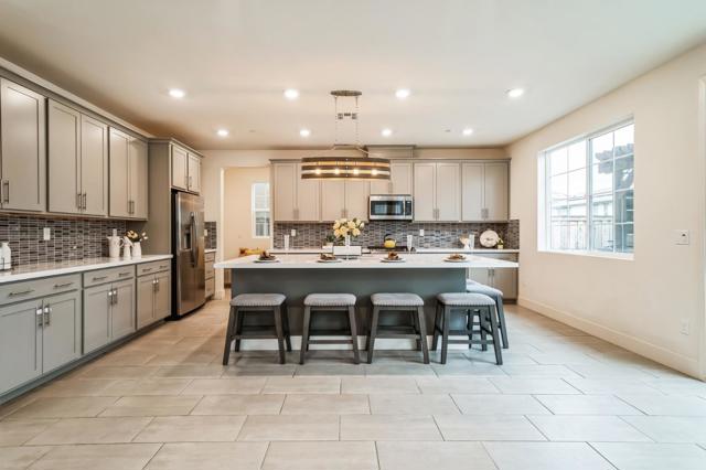 7030 Provincial Street, Tracy CA: https://media.crmls.org/mediaz/f2f93eaa-d787-4d3e-a789-09eb6f4c6b07.jpg