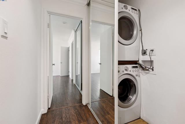 100 Kinross Drive, Walnut Creek CA: https://media.crmls.org/mediaz/f2f9bf24-489d-43a0-b47d-761500311c9f.jpg