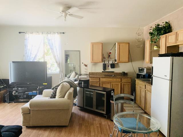 80580 Apple Court, Indio CA: https://media.crmls.org/mediaz/f2fa433d-d828-4167-b87b-c87f7c885836.jpg
