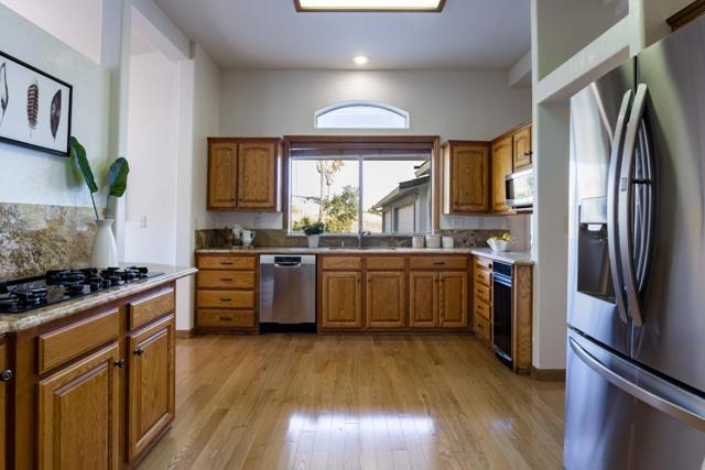 4024 Higuera Highland Lane, San Jose CA: https://media.crmls.org/mediaz/f2fae538-8477-479e-bddc-6df2f3457e22.jpg