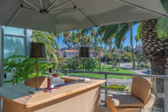 1441 9Th Ave, San Diego CA: https://media.crmls.org/mediaz/f2fc168c-46b0-48e4-85db-122eaa163259.jpg