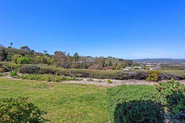 Detail Gallery Image 4 of 45 For 4428 Skimmer Way, Oceanside,  CA 92057 - 2 Beds | 2 Baths