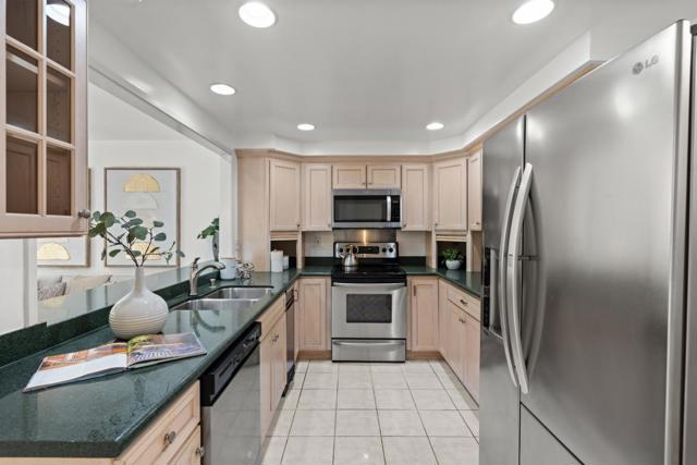 522 Thain Way, Palo Alto CA: https://media.crmls.org/mediaz/f2fcd7dd-0601-4f01-be89-9ce855044ee8.jpg