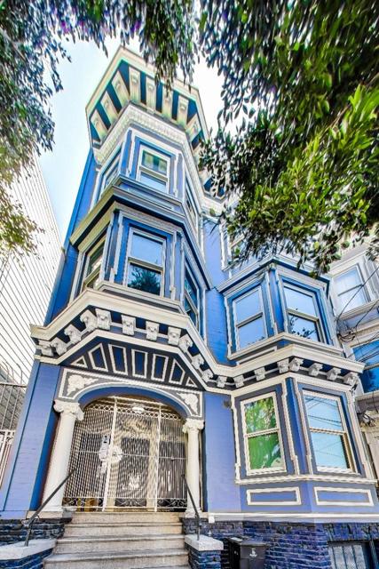 811 Oak Street, San Francisco CA: https://media.crmls.org/mediaz/f2fcee06-c3a8-4285-ba68-32e6884735f0.jpg