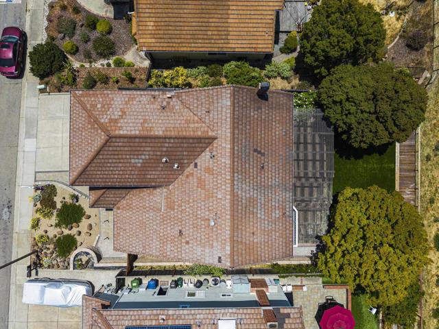 6408 Boone Dr, Castro Valley CA: https://media.crmls.org/mediaz/f2fdd9c7-71f3-446b-ae35-f17029038461.jpg