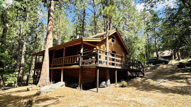 53341 Sherman Drive, Idyllwild CA: https://media.crmls.org/mediaz/f2fe8221-3894-400f-a3db-d2dc52d1ed3c.jpg