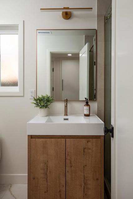3334 San Pablo Court, Union City CA: https://media.crmls.org/mediaz/f2ffb3c1-7ae5-4e26-871d-9c63d31d6737.jpg