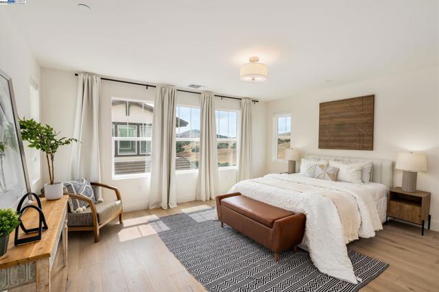 61109 Via Vicenza, San Ramon CA: https://media.crmls.org/mediaz/f30068ca-d0b4-45ff-9be0-5ad453fb129f.jpg