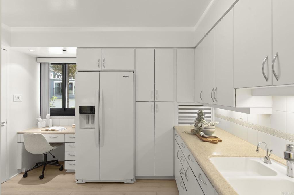 939 Coast Boulevard - photo 7