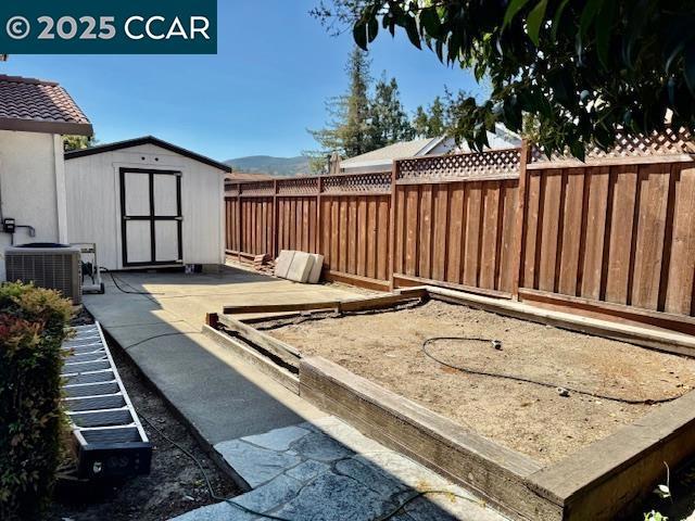 44 Dos Rios Ct, San Ramon CA: https://media.crmls.org/mediaz/f300f299-05b4-4b07-90a2-8bea91569783.jpg