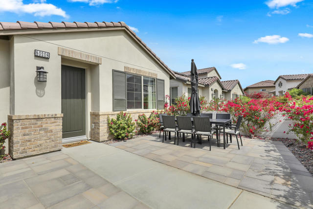 80208 Whisper Rock Way, La Quinta CA: https://media.crmls.org/mediaz/f301388c-f7a8-4a64-b16c-a4c7dfdd5a28.jpg