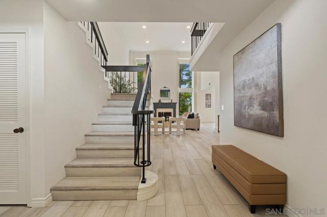 8206 Caminito Lacayo, La Jolla CA: https://media.crmls.org/mediaz/f3022efb-7f9f-4100-a747-1251d385f988.jpg