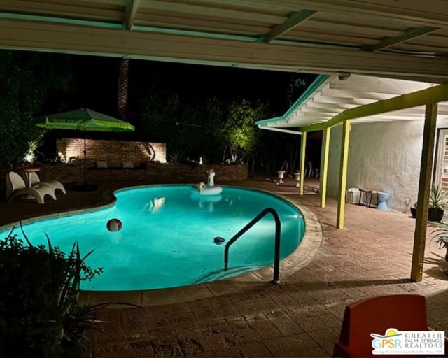 695 N Monterey Road, Palm Springs CA: https://media.crmls.org/mediaz/f3045cc4-bb99-4708-86e0-f02d9c22e6ed.jpg