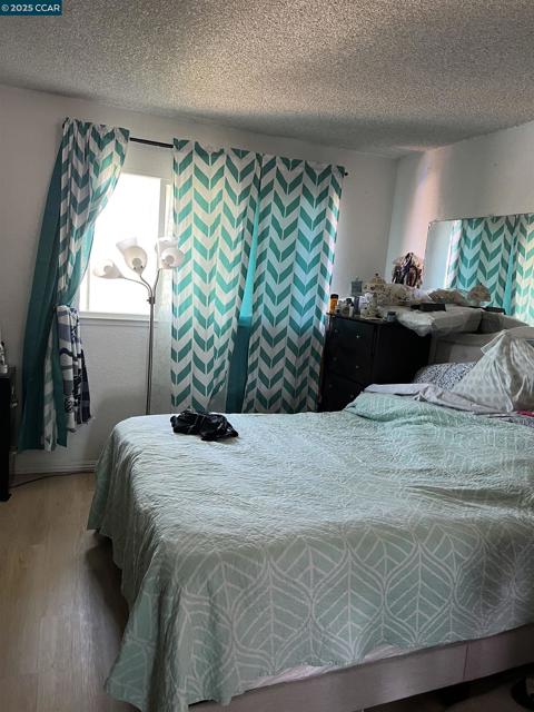 112 Westgate Cir, San Pablo CA: https://media.crmls.org/mediaz/f304e2e4-8906-4dbc-b6a4-3cce648c9a60.jpg
