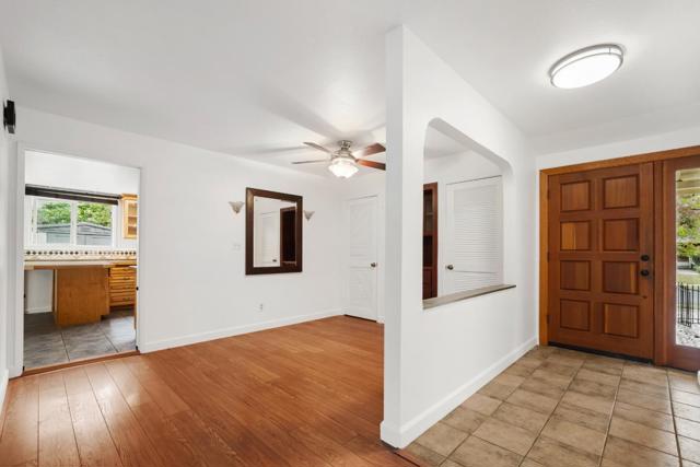 1091 Century Drive, Napa CA: https://media.crmls.org/mediaz/f304f44c-b3ff-4904-b3b0-c71db27f637a.jpg