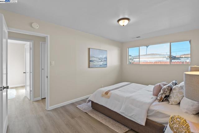 Image 17 of 34 For 2078 Fairbanks