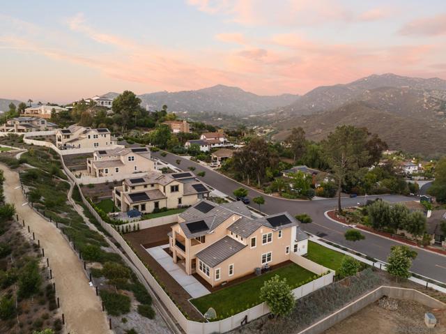 17582 Boca Raton Ln, Poway CA: https://media.crmls.org/mediaz/f3053e1a-08e2-4454-8c65-5ba72b28c025.jpg
