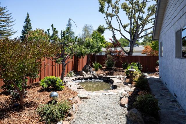 3857 Timlott Court, Palo Alto CA: https://media.crmls.org/mediaz/f306963b-8da4-4aa5-8055-205d5ace288c.jpg