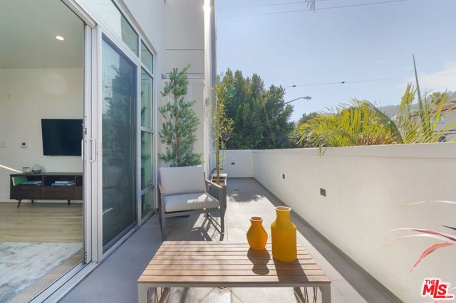 8210 Fountain Avenue, West Hollywood CA: https://media.crmls.org/mediaz/f30a5dbf-bcec-428f-8886-a75cecf62572.jpg