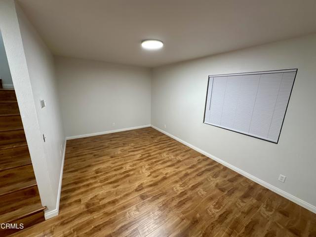 Detail Gallery Image 4 of 12 For 310 W Simpson St, Ventura,  CA 93001 - 2 Beds | 1/1 Baths