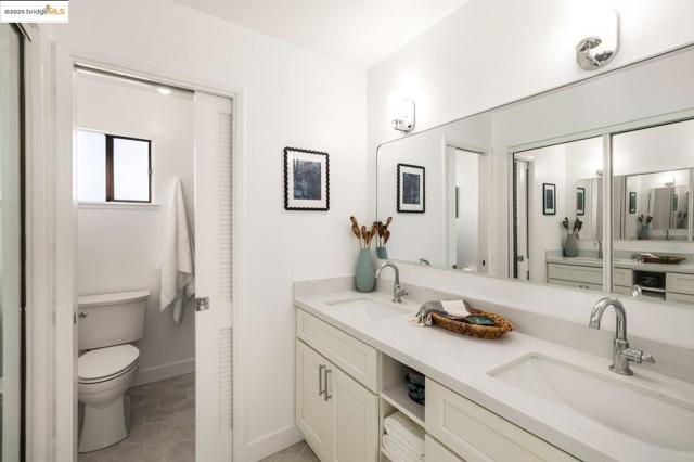 568 Vistamont Ave, Berkeley CA: https://media.crmls.org/mediaz/f30cd24e-a616-48fc-8e1b-aee21e9deb6b.jpg