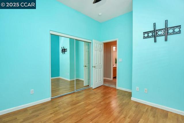 513 Mendota St, Brentwood CA: https://media.crmls.org/mediaz/f30d5d26-0aba-4463-b143-0f7eb6554f70.jpg